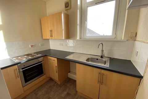 1 bedroom flat to rent, Holton Road, Barry, The Vale Of Glamorgan. CF63 4HE