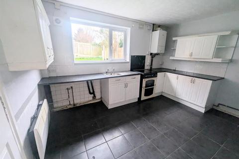 3 bedroom property to rent, Hawksford Crescent, Wolverhampton