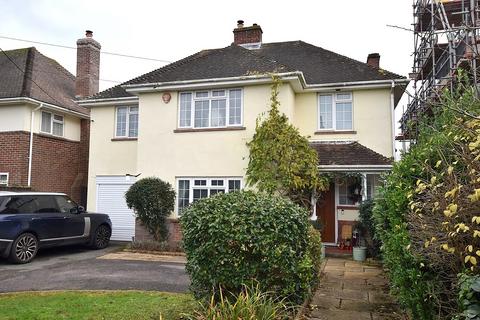 4 bedroom detached house to rent, Barton Court Avenue, Barton On Sea, New Milton, Hampshire. BH25 7ES