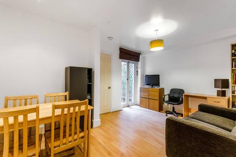 1 bedroom flat to rent, Hannel Road, Fulham, London, SW6