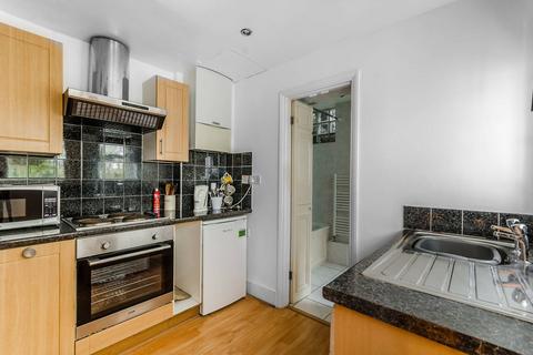 1 bedroom flat to rent, Hannel Road, Fulham, London, SW6