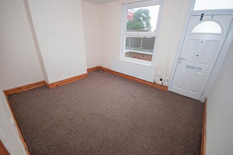 2 bedroom terraced house to rent, Campbell Street, New Bilton, Rugby, CV21