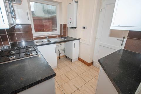 2 bedroom terraced house to rent, Campbell Street, New Bilton, Rugby, CV21