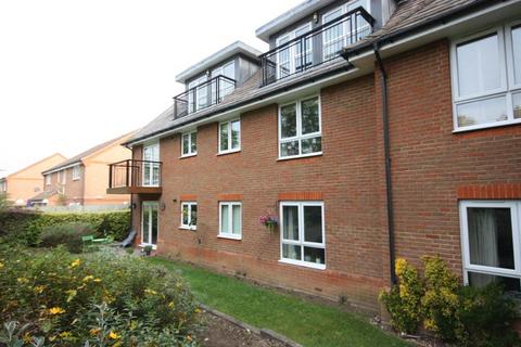2 bedroom apartment to rent, Primrose Court, Guildford GU4