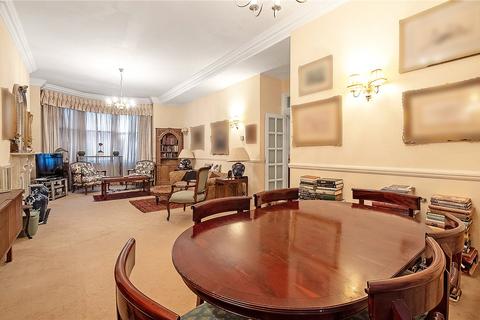 2 bedroom flat for sale, Dover Street, London, W1S