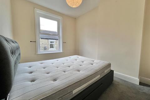 2 bedroom end of terrace house for sale, Hadfield Street, Glossop