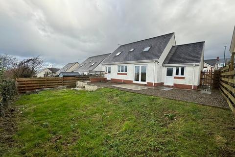 4 bedroom detached bungalow for sale, Clos Winifred, Borth, SY24