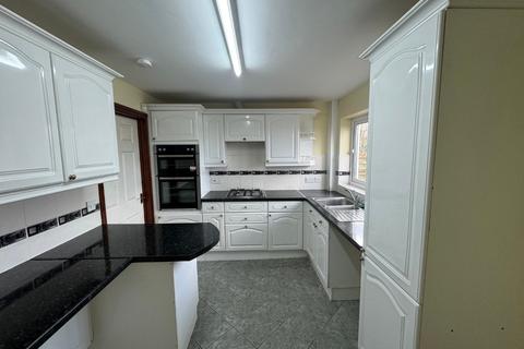 8 Clos Winifred, Borth, SY24 5LE