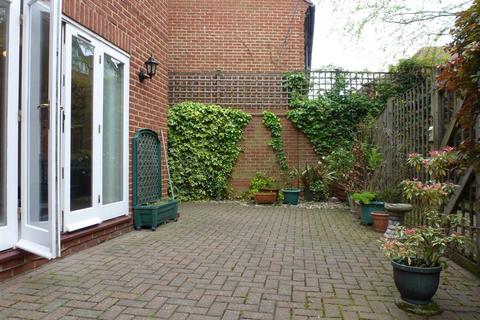 3 bedroom terraced house for sale, Kirbys Lane, Canterbury, Kent, CT2