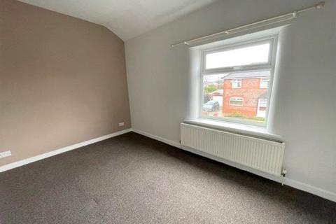 2 bedroom terraced house to rent, Park Road, Orrell