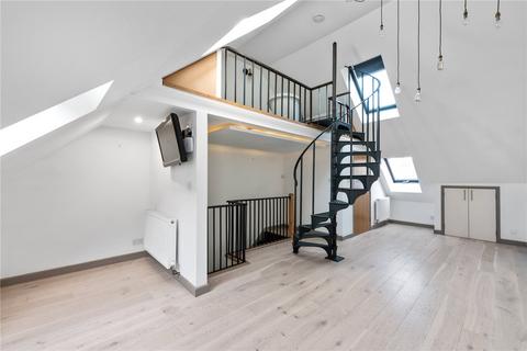 1 Victoria Yard, London, E1 1PP