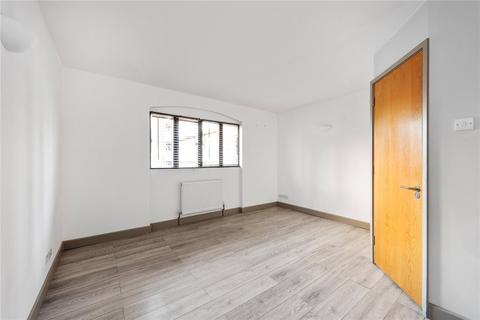 1 Victoria Yard, London, E1 1PP