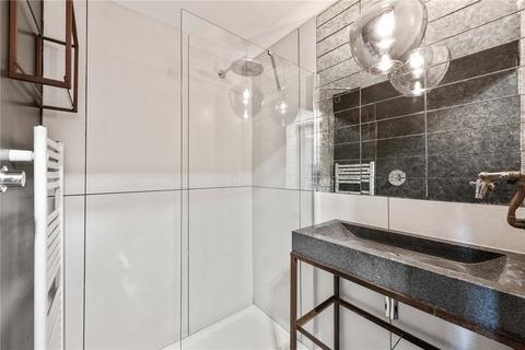 1 Victoria Yard, London, E1 1PP