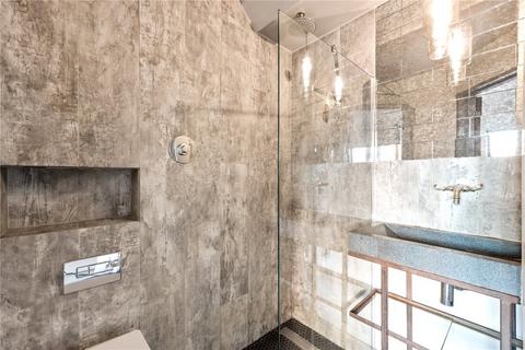 1 Victoria Yard, London, E1 1PP