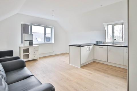 1 bedroom flat for sale, Emerson Mews, New Malden