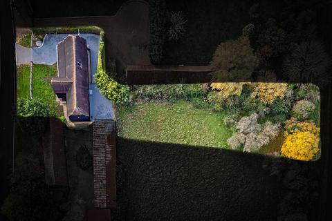 undefined, Horseman Side, Brentwood