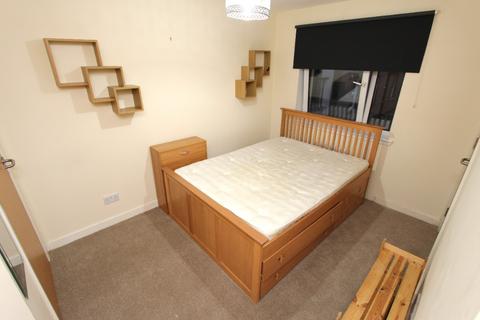 2 bedroom flat to rent, Lower Granton Road, Granton, Edinburgh, EH5