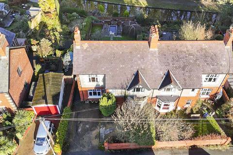 3 bedroom cottage for sale, Oaklands Road, Chirk Bank