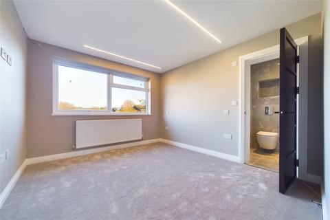 6 Bardney Close, Maidenhead, SL6 3YT