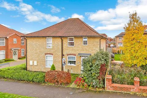 3 bedroom semi-detached house for sale, Dorman Avenue North, Aylesham, Canterbury, Kent