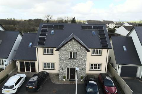 5 bedroom detached house for sale, 9, Clos Y Fedw, Rhydargaeuau, Carmarthen