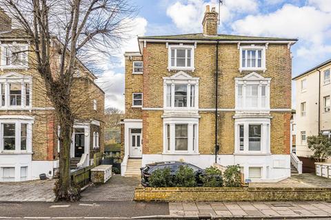 2 bedroom flat to rent, Church Road, Richmond TW9