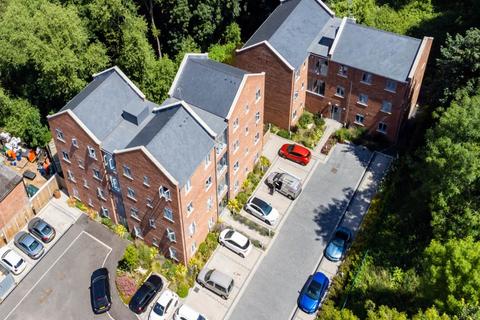 2 bedroom apartment to rent, Brook Court , Hadley Place, Worcester