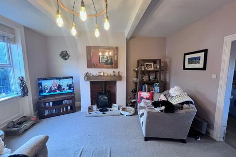 2 bedroom property for sale, Town End, Huddersfield HD7