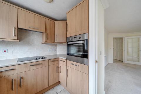 1 bedroom retirement property for sale, Beaufort Lodge,  Grove Road,  Woking,  Surrey,  GU21