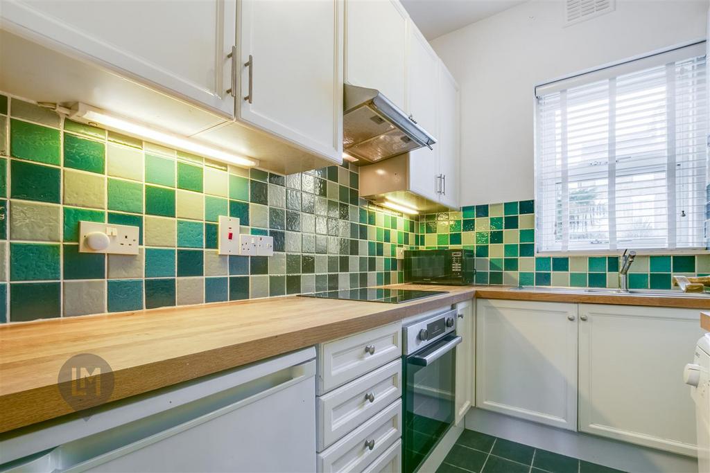 Apartment in London - More