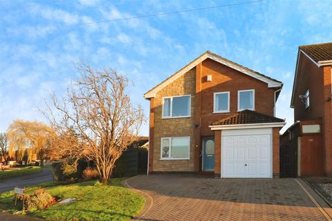 4 bedroom detached house for sale, Hathaway Drive, Nuneaton