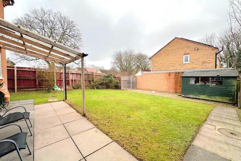 3 bedroom semi-detached house for sale, Woodborough Road, Leicester LE5