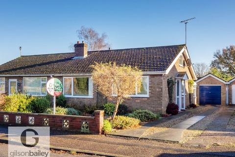 2 bedroom semi-detached bungalow for sale, Braydeston Crescent, Norwich NR13