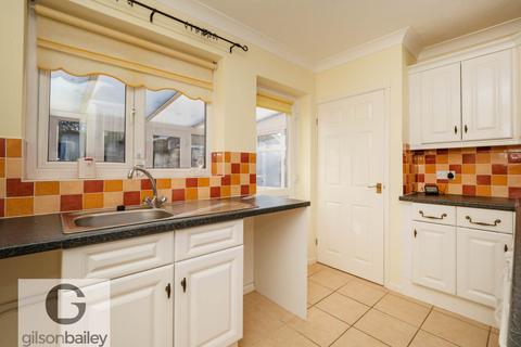 2 bedroom semi-detached bungalow for sale, Braydeston Crescent, Norwich NR13