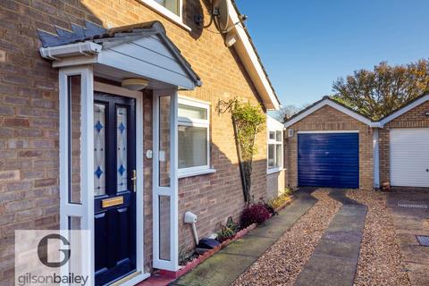 2 bedroom semi-detached bungalow for sale, Braydeston Crescent, Norwich NR13