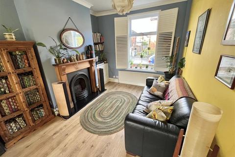 2 bedroom end of terrace house for sale, Waverley Road, Sale