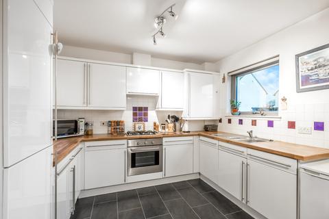 3 bedroom semi-detached house for sale, Raploch Road, Stirling, Stirlingshire, FK8 1RS