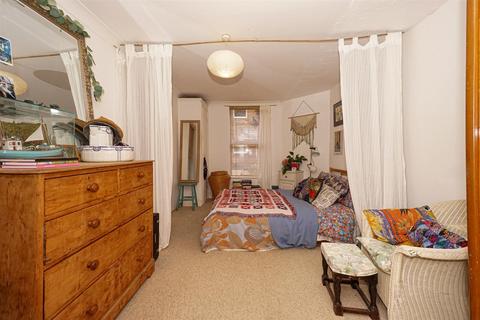 2 bedroom flat for sale, Marina, St. Leonards-On-Sea