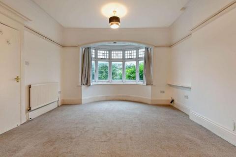 2 bedroom flat for sale, Penn Hill Avenue, Poole BH14