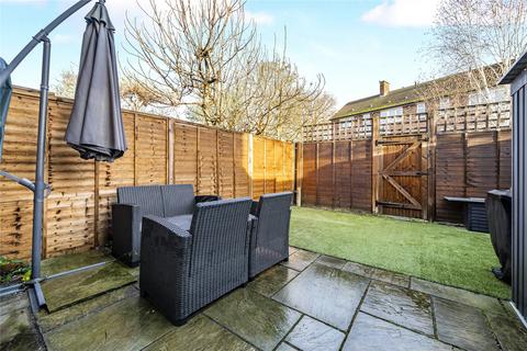 1 bedroom maisonette for sale, Willowhayne Drive, Walton-on-Thames, Surrey, KT12