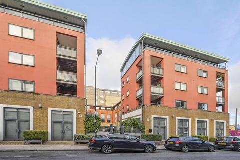 2 bedroom flat to rent, Cable Street, Limehouse, London, E1W