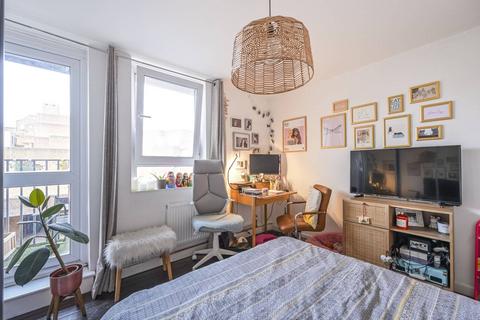 61 Burr Close, London, E1W 1ND