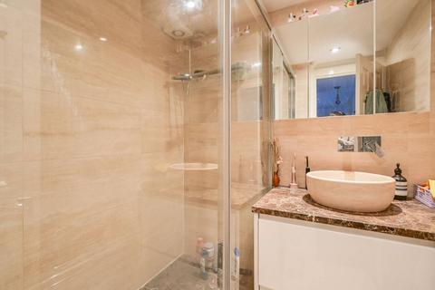 61 Burr Close, London, E1W 1ND