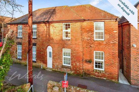 3 bedroom terraced house to rent, Church Close New Romney TN28