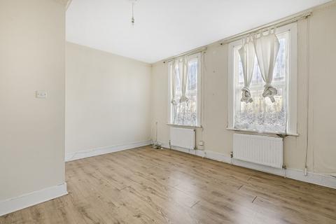 Flat 2, 52 Arundel Road, Croydon, CR0 2EP