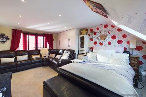 2 Cox Lane, Chessington, KT9 1DE