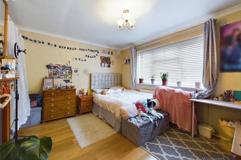 2 Cox Lane, Chessington, KT9 1DE