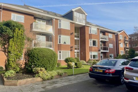 3 bedroom flat for sale, Southport PR8