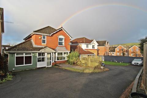 4 bedroom detached house for sale, Llanharan, Pontyclun CF72