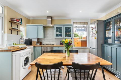 2 bedroom flat for sale, Oxford Avenue, Wimbledon Chase SW20